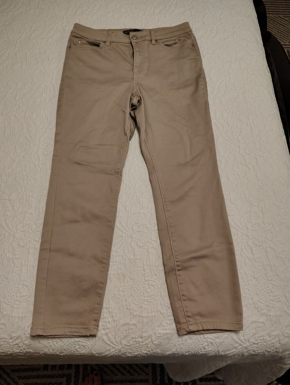 RW&CO. Women's Khaki Jegging Pants